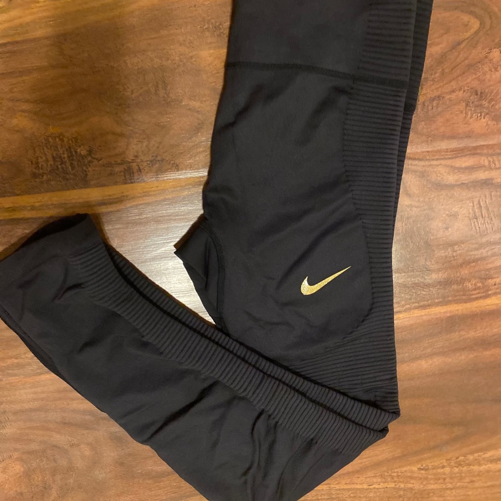 Nike women’s leggings